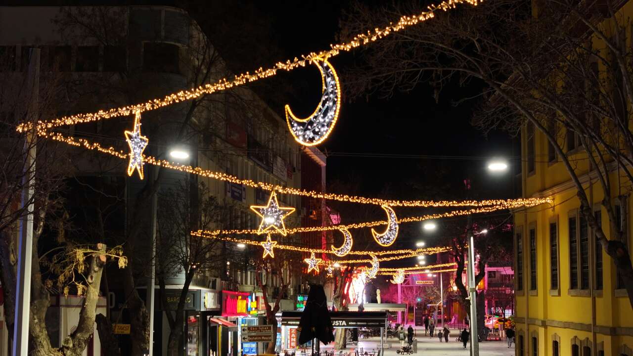 Konya’da ramazan sevinci sokakları süsledi 3